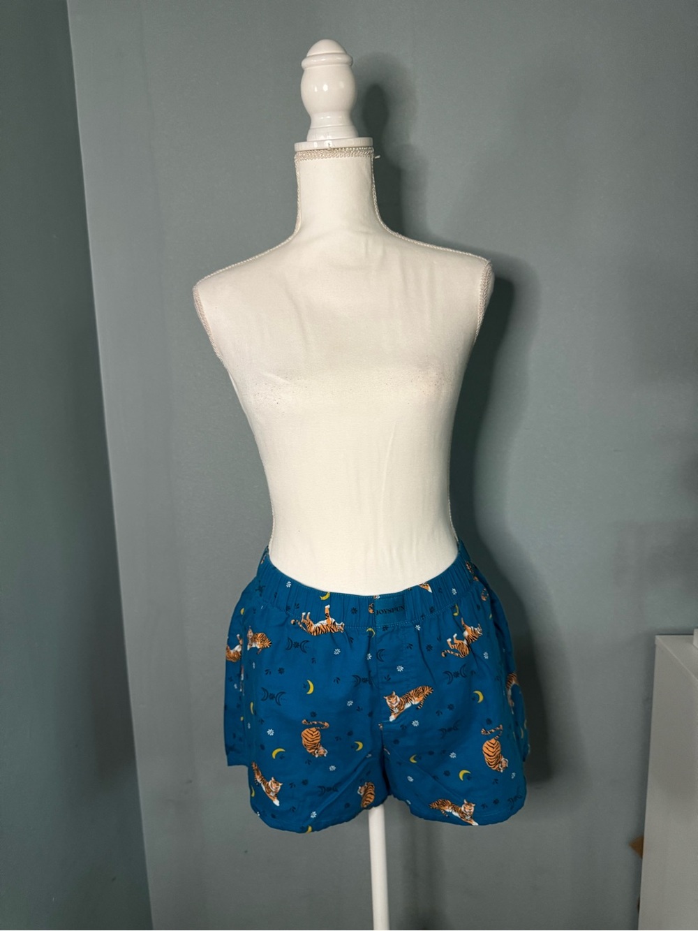 Womens JOYSPUN Blue Tiger-Print Lounge PAJAMA BOXER Shorts SMALL